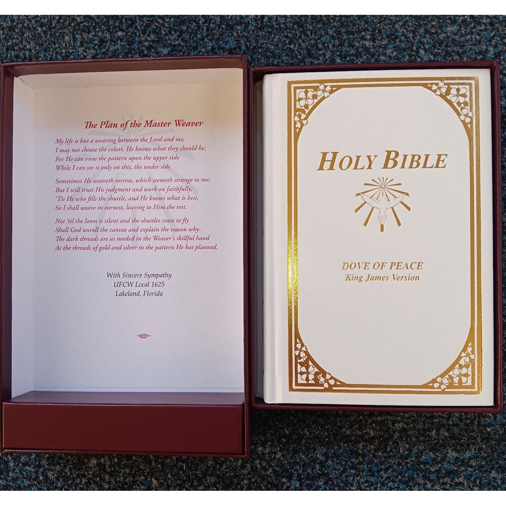 Holy Bible Dove Of Peace King James Version Gold Guilded Pages 1991 in Box